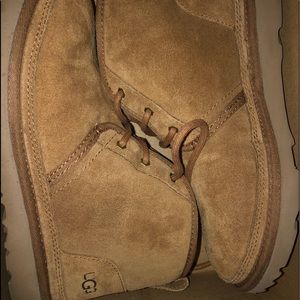 Low heel ugg boots